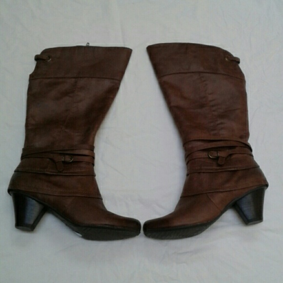 BareTraps Shoes - Trendy BareTraps women's Brown Boots Raleigh 8.5 M